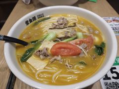 -蒙自源米线大王(花园城商场店)