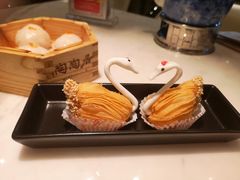 鲜果榴莲天鹅酥-陶陶居酒家(海岸城店)