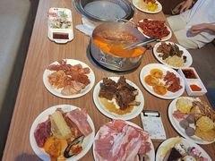 -千滋百味自助烤肉火锅(东门町店)