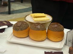 黑松露菠萝油-喜宴又一村·粤菜·茶点·海鲜(壹方天地店)