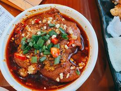 土冒培根-炉小二铜锅牛蛙•川湘菜(三里屯店)