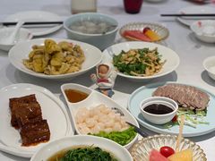 -百联临沂购物中心(临沂路店)
