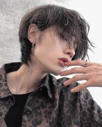 -ON STAR SALON
