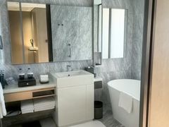 -深圳国际会展中心希尔顿酒店(前海华发冰雪世界店)