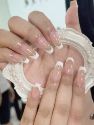 -芊屿芊浔美甲