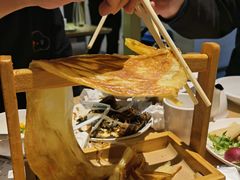 -关东小磨东北菜(上海长风大悦城店)