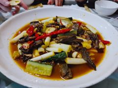 红烧鳝鱼-百年粉蒸牛肉