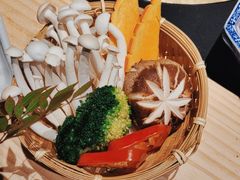 -山川小町·极番烧肉(新地假日广场店)