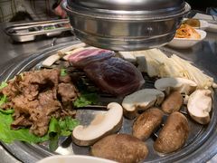 -韩聚屋韩国烤肉餐厅(新北万达店)