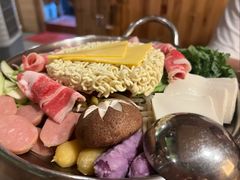 小木屋部队锅-恩你小木屋·韩式料理(假日广场店)