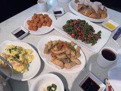 -肥仔文澳门猪骨煲(南京西路店)