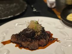 烤肋眼牛排配红酒小洋葱-AZUL by FUEL蓝色·法式酒馆(琶醍店)