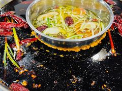 -正贰捌经重庆老火锅(建设路店)