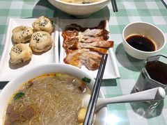 -苓记南京鸭血粉丝.皮肚面(县东巷店)