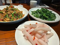 -唐师傅湘西名菜馆(武陵路店)