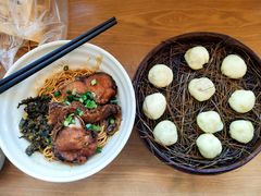 -佬钱湾仔(衣裳街店)