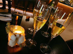 -wineapp葡萄酒餐吧(外滩金融中心店)