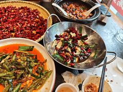 -万重锦·人文川菜馆(骡马市店)