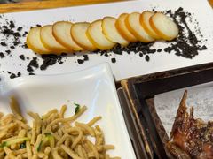 -东口码头·烧鸽子·鱼头泡饼·地方菜(金鹰悦城店)
