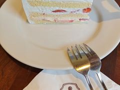 奶油草莓戚风-EAU CAFE(永康路店)