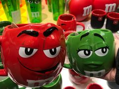 -m豆巧克力世界(上海世茂广场店)