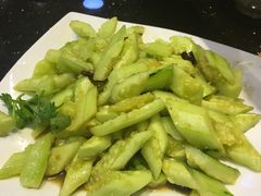 拍黄瓜-东北大院铁锅炖(富业广场店)