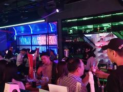 -UP嘻哈酒吧(粉巢店)