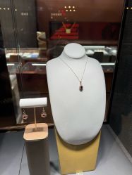 -周大福CHOW TAI FOOK(浦东八佰伴店)