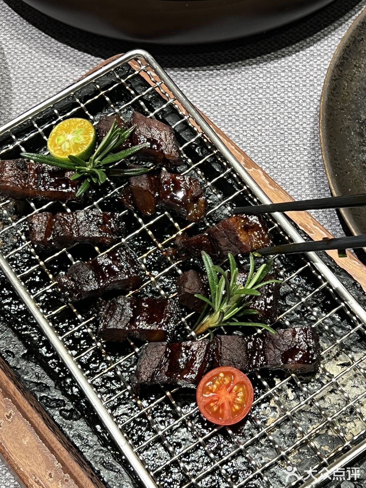 沪上宴请,这家本帮菜必须拥有姓名!