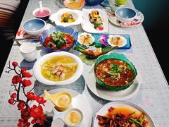 -忘忧草融合私房菜(红鼎国际店)