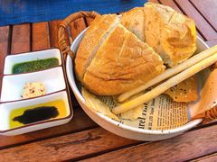 -三亚艾迪逊酒店·海滩烧烤 BARBACOA·现场乐队·浪漫晚餐·烧烤海鲜