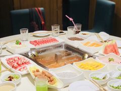 -海底捞火锅鲜切牛肉主题店(长寿路店)