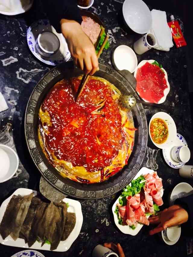 龙门阵重庆老火锅