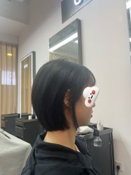-UN·SAKA 右嗯造型