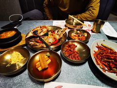-草家酱蟹炭火烤肉店(珲春南路二店)
