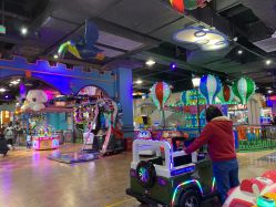 点击看大图 -卡通尼乐园·生日会(烟台永旺店)