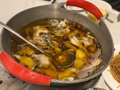 水煮黑背江团-辣婆婆(航天桥店)