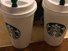 -星巴克臻选(盐城金鹰聚龙湖店)