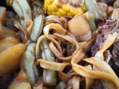 -内蒙焖面大盆骨餐馆(山大路店)