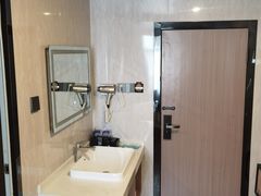 -心之缘酒店(骆岗中央公园店)