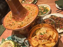 土司铜锅油焖鸡-浩海火燒雲傣家菜(芮欧百货店)