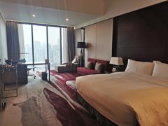 -广州天河希尔顿酒店