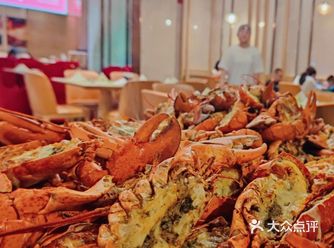 成都探店|一百多的自助，居然能吃到波士顿大龙虾
