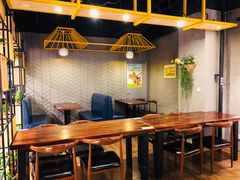 大堂-陕味食族(西小口路店)