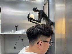 -Tloml salon
