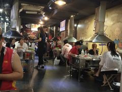 大堂-马路牙子地桌烤肉(工体店)