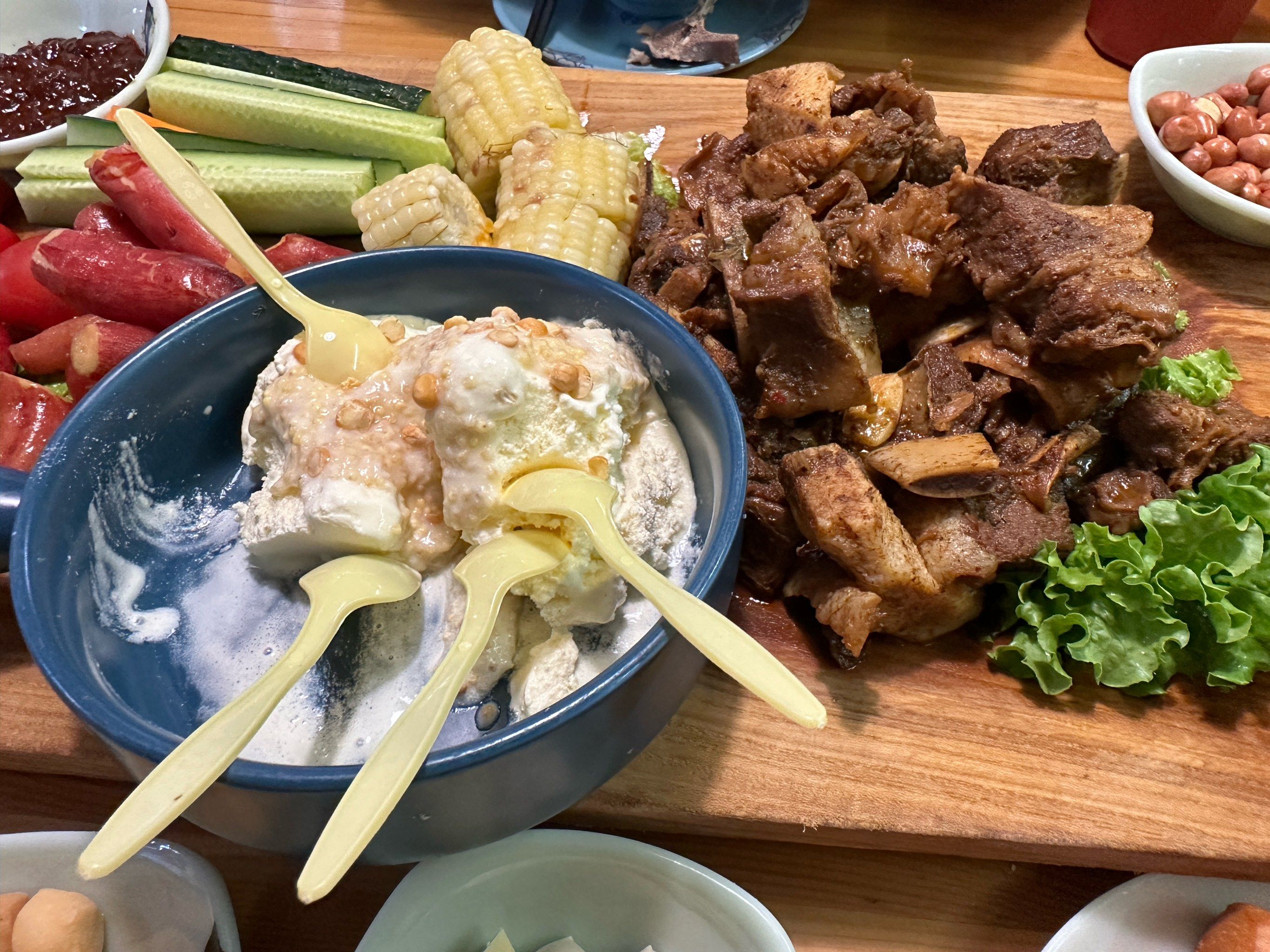 「驼乡蒙餐(阿拉善民间手工艺商业街店)」