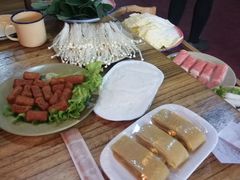 -东镇老火锅(长春路首店)