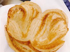 大蝴蝶-国际饭店·帆声西饼屋(黄河路店)