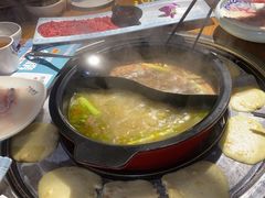 -7号院街鲜鱼府·涮烤一体(酒城华府总店)